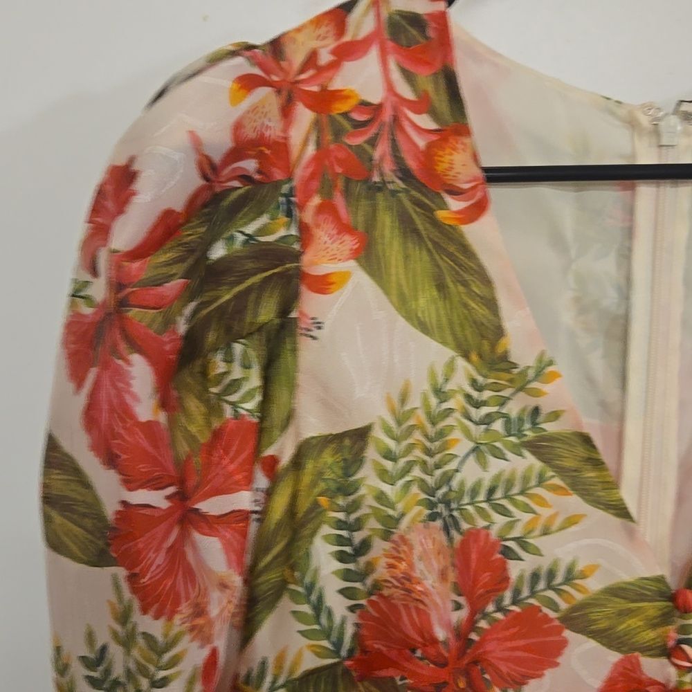 AMUR Cleo In Scarlett Tropical Floral - Picture 8 of 12